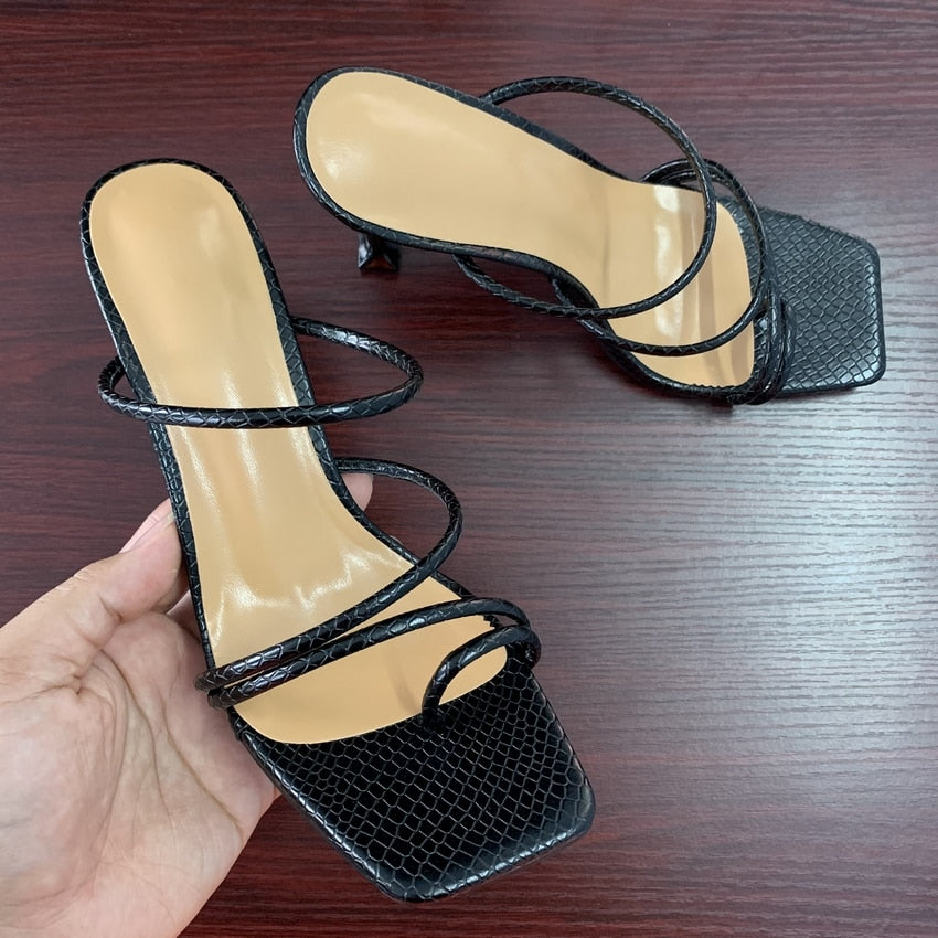 Valerie Heels
